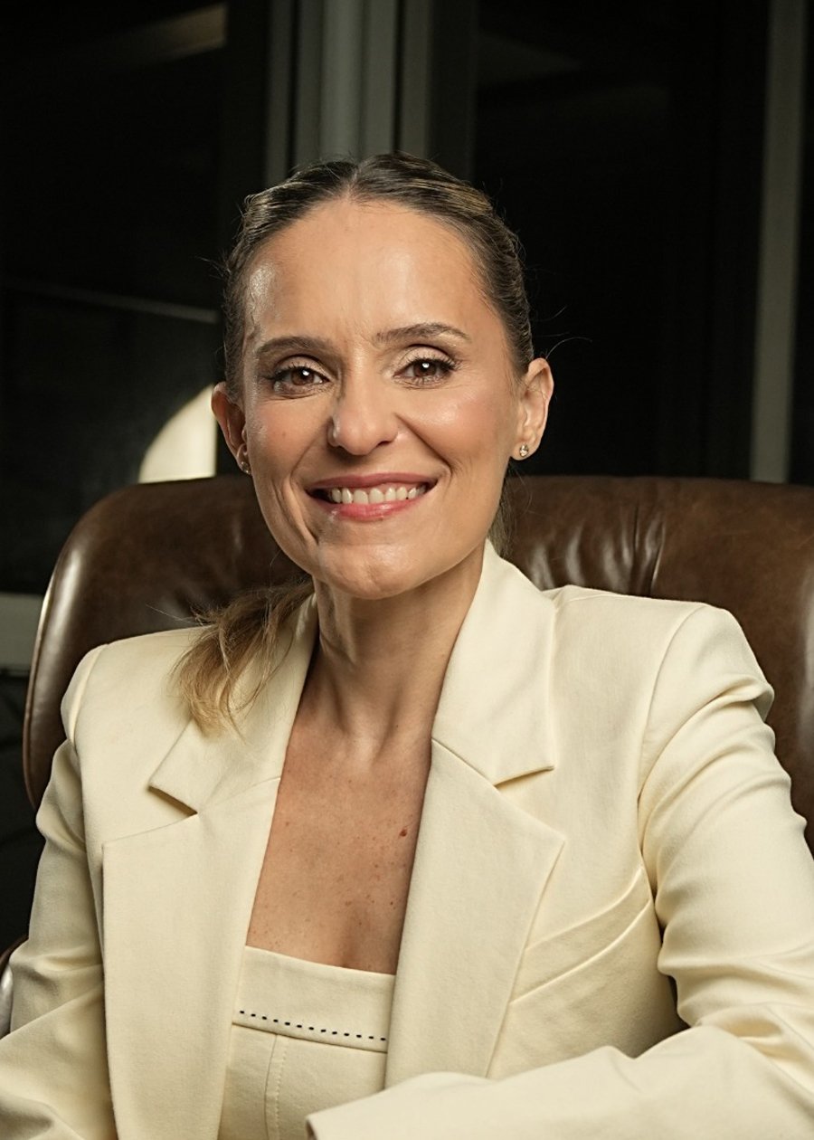 Dra. Carina Fernandes